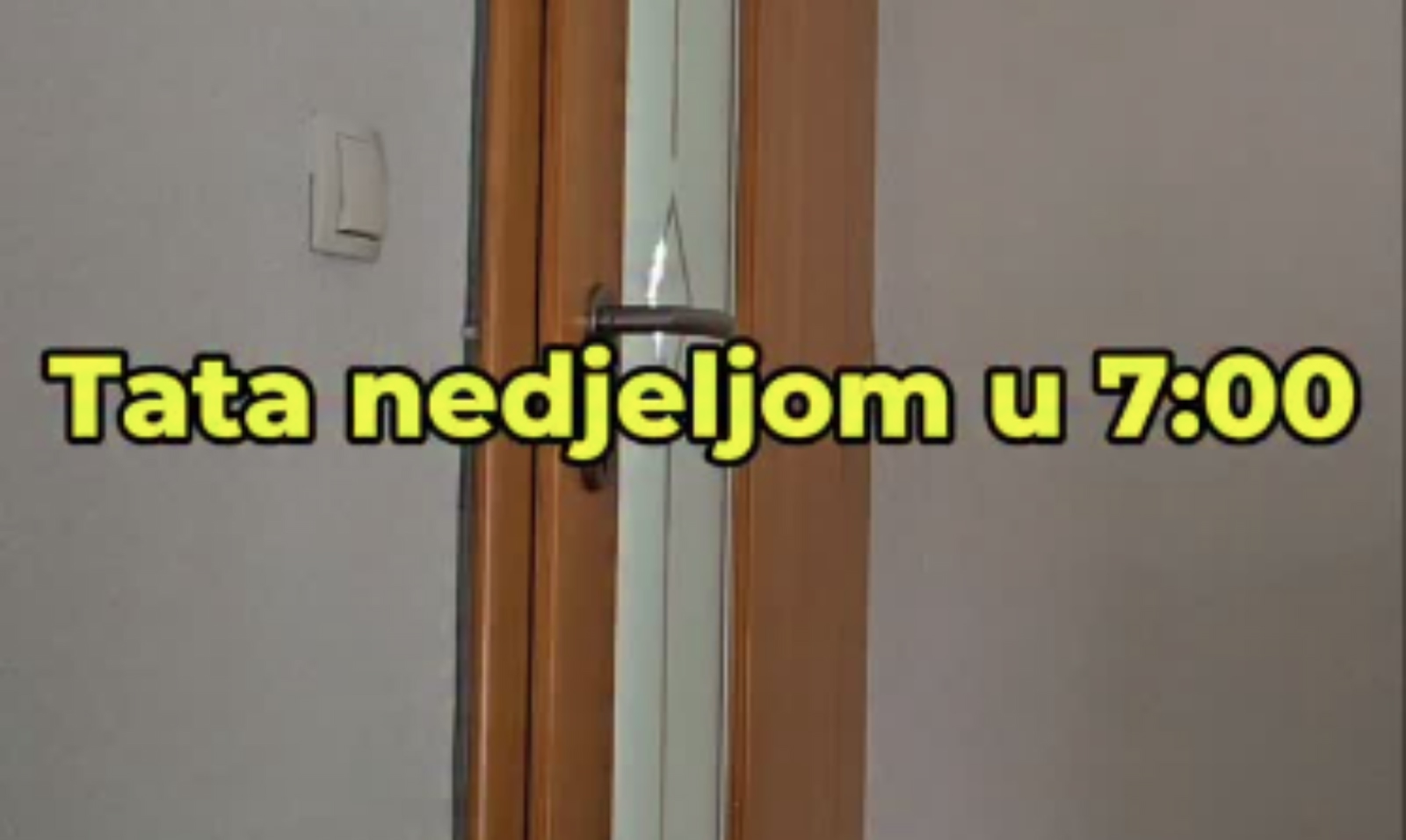 Tip je pokazao kako balkanski očevi nedjeljom bude sinove, snimka je hit u cijeloj regiji