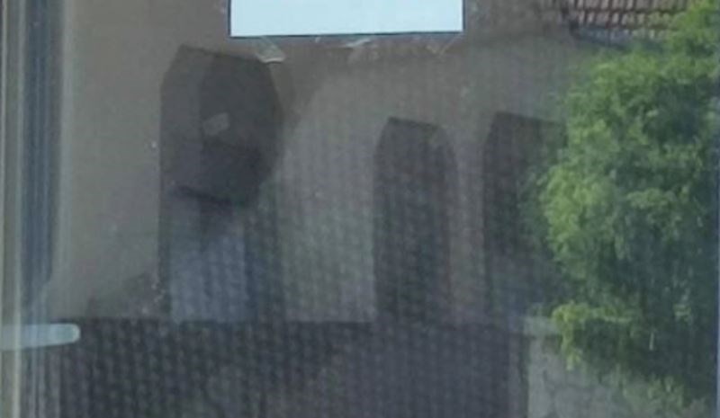 Poruka o zabrani parkiranja pred nečijim ulazom nasmijala je mnoge, odmah ćete vidjeti zašto