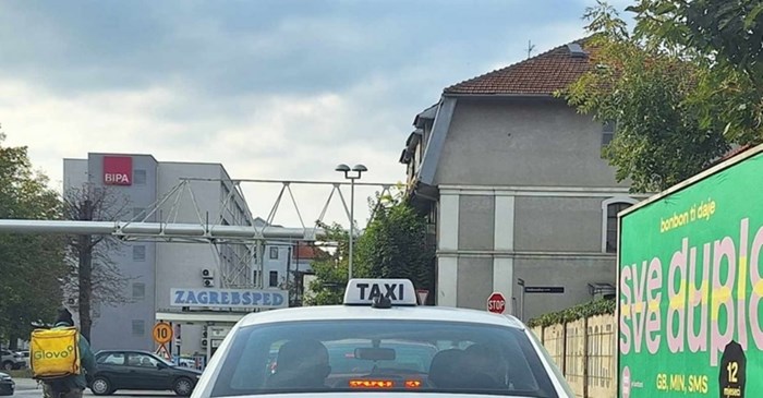 Taksi iz Zagreba zbog bizarnog detalja hit je u cijeloj zemlji, ovo je moguće samo u Hrvatskoj