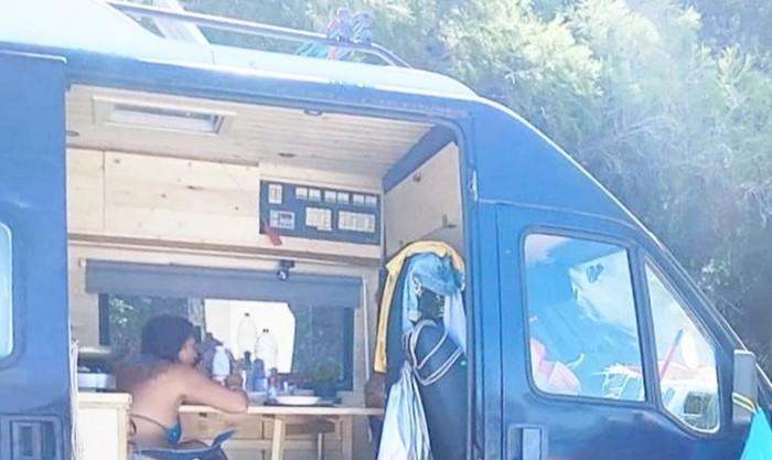 Fotka s Čiova apsolutni je hit na Fejsu ovih dana, a sve zbog onoga što se nalazi u kamperu
