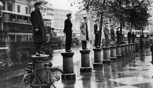 14. Prosvjed 1000 nezaposlenih ljudi tijekom Velike depresije, London, 31. listopada 1932.