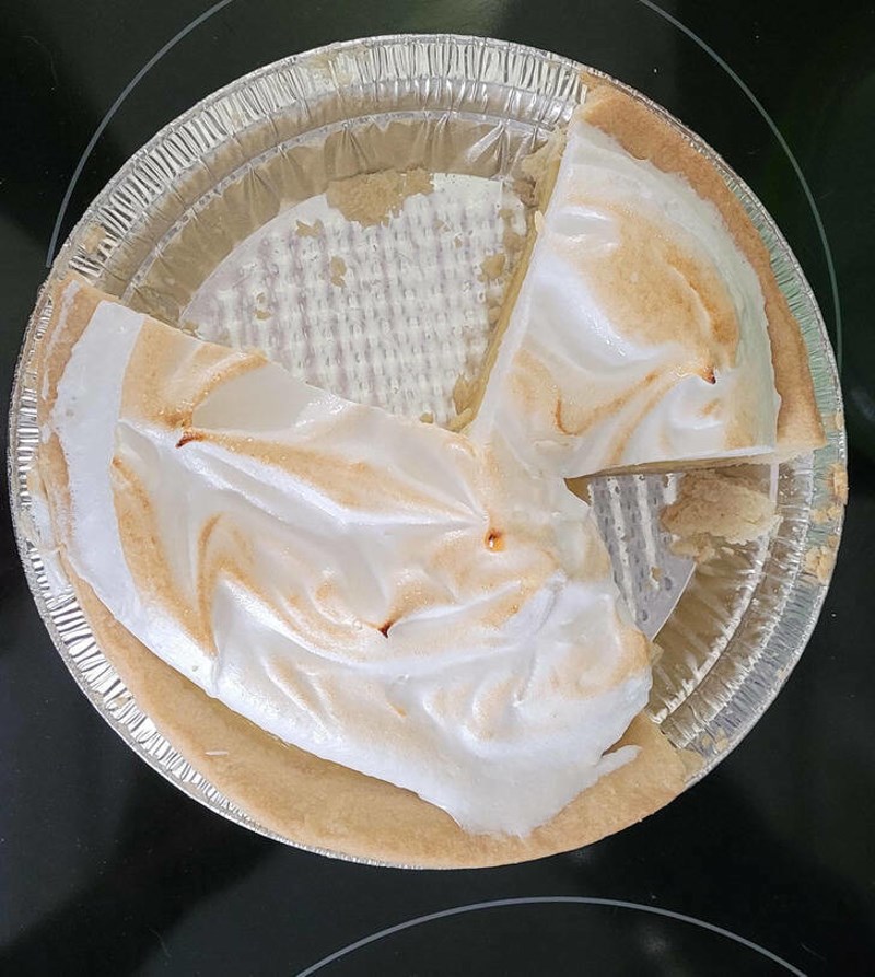 8. Moj muž ovako reže pitu