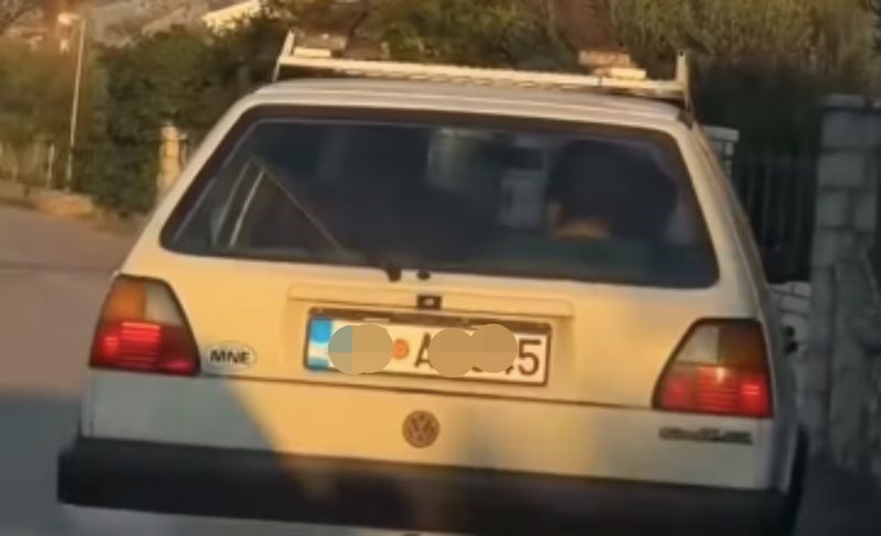 Vozač iz Srbije nasmijao je cijelu regiju bizarnim detaljem na svojem vozilu, morate vidjeti