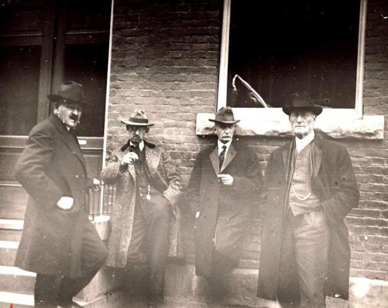 11. Waynesburg, 1915.