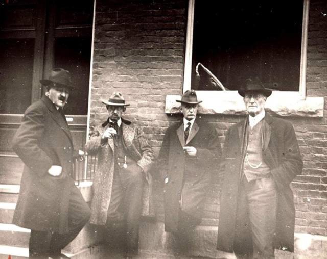 11. Waynesburg, 1915.