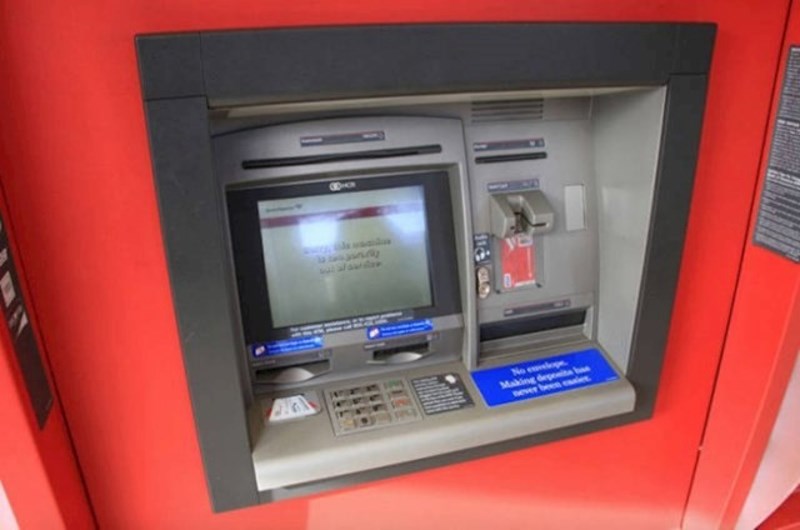 "Shvatio sam da sam zaboravio novčanik na bankomatu. Nakon nekog vremena sam se vratio i novčanik je još uvijek bio tamo iako ga je puno ljudi koristilo. Sav novac je bio unutra, nitko ništa nije ukrao."