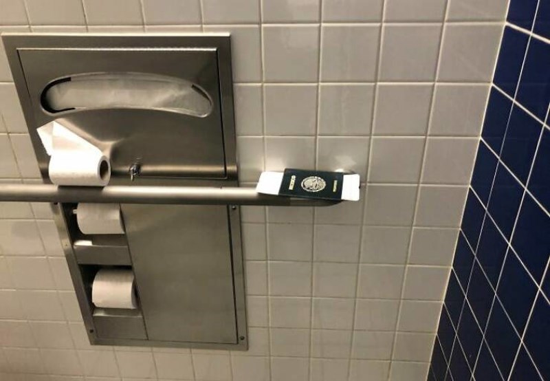 14. Njihov let otišao je prije 2 sata