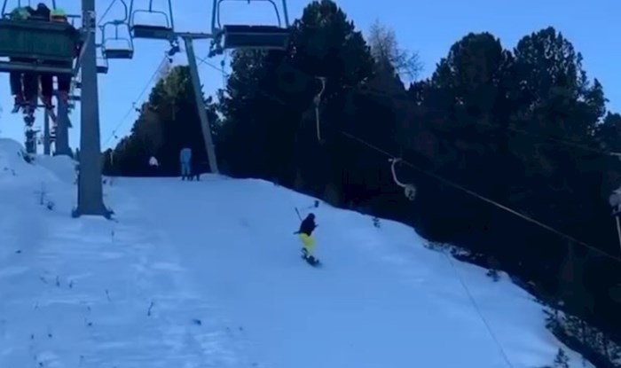 Snowboarder je izgubio ravnotežu i izazvao bizarnu nesreću na skijalištu, snimka je obišla svijet