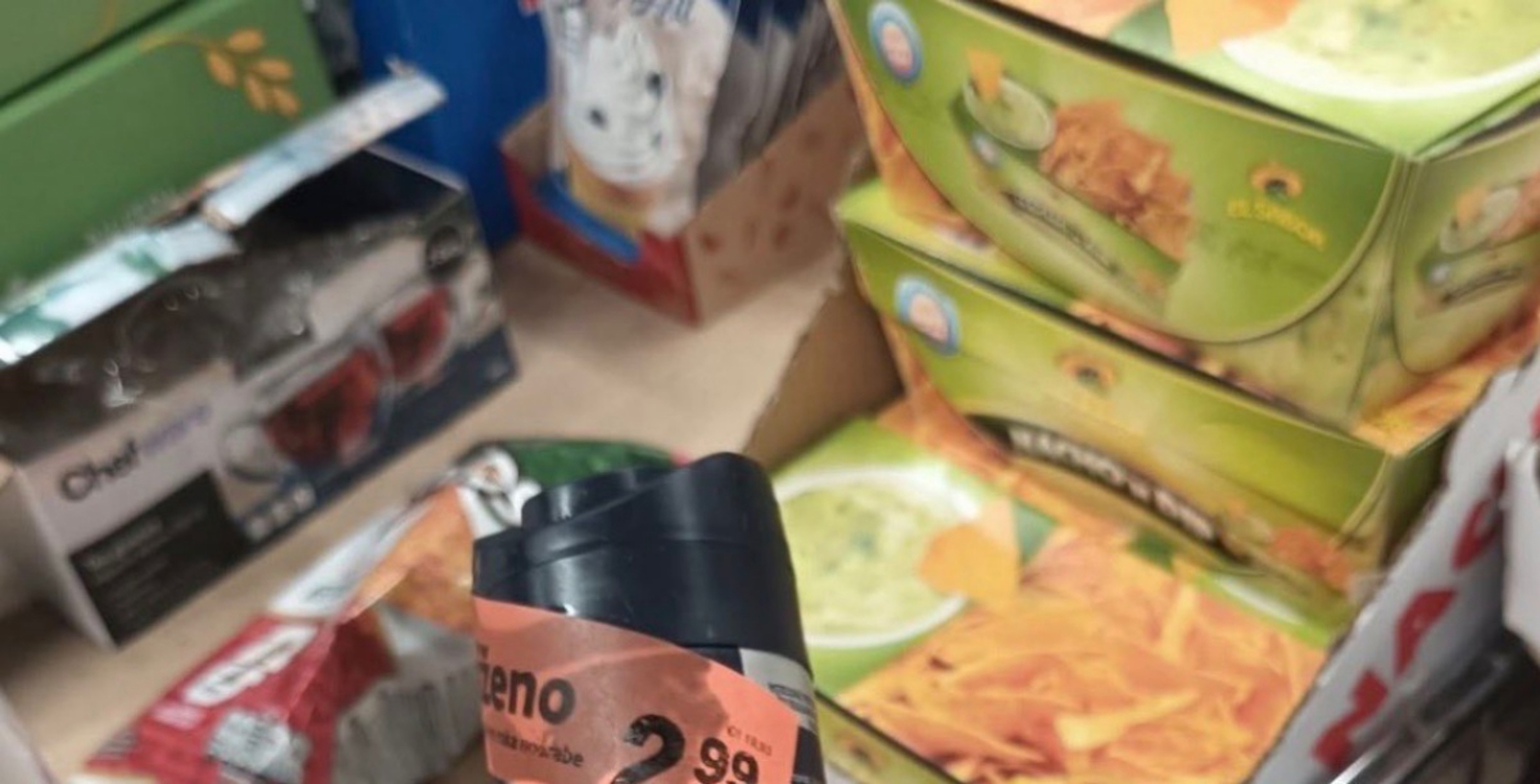Kupac je u supermarketu pronašao proizvod na bizarnoj akciji, morate vidjeti zašto je snižen