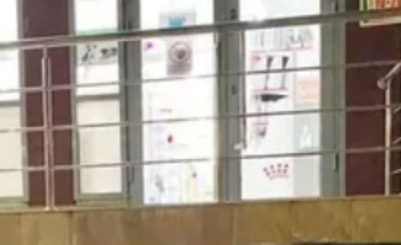 Tip je parkirao auto pred dućanom i nasmijao cijelu regiju, sve će vam biti jasno kad vidite fotku