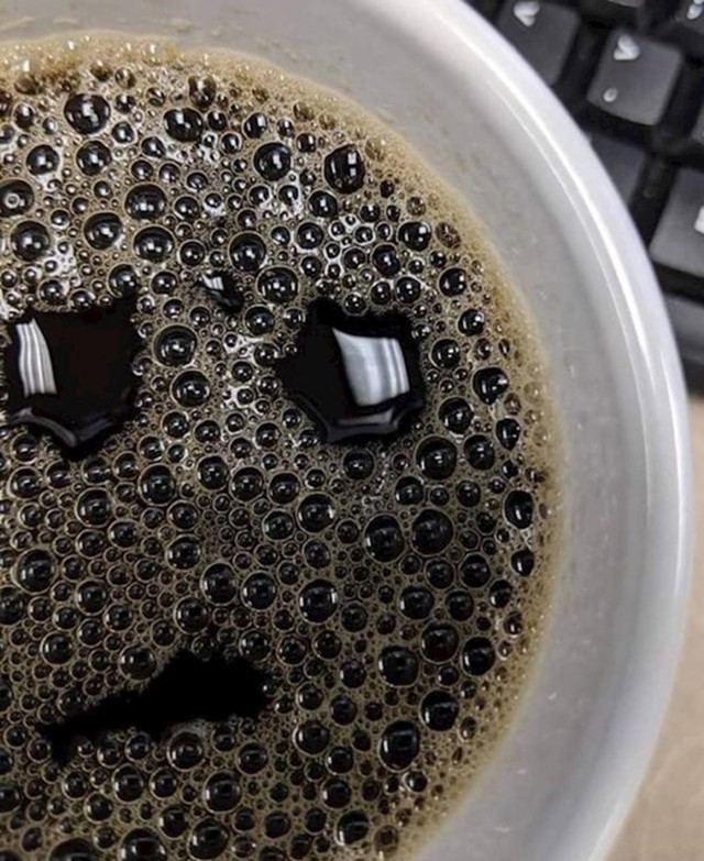 Tužna Cola