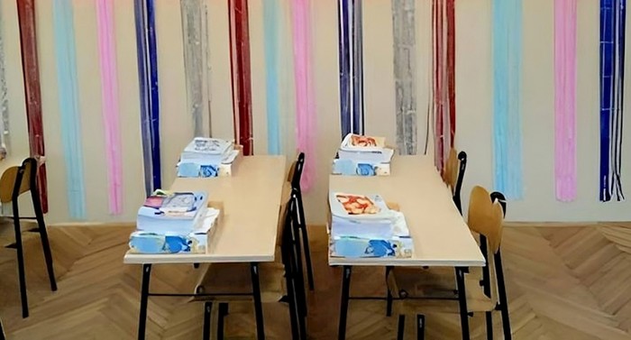 Majka prvašića primijetila je urnebesnu grešku na natpisu u učionici i odmah ju svima pokazala