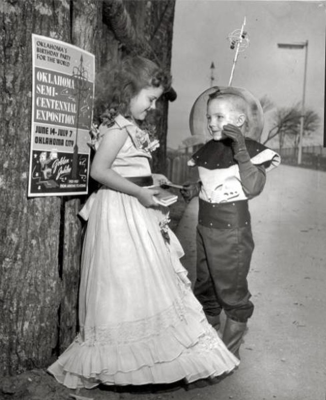 1. Mali svemirski putnik svratio je na zabavu u Oklahomi, 1957.