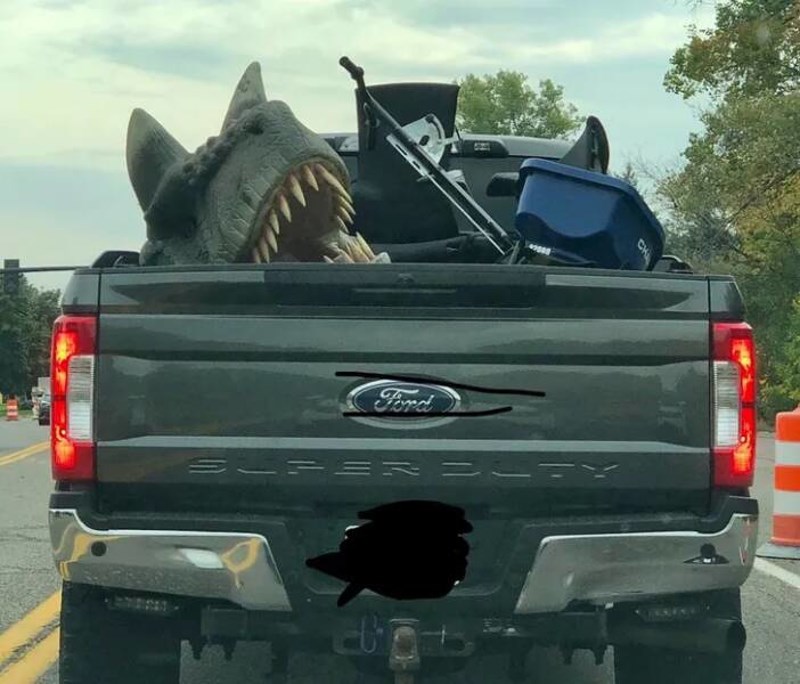 7. Nemam pojma kamo ide ovaj tip, ali imam ga potrebu pratiti