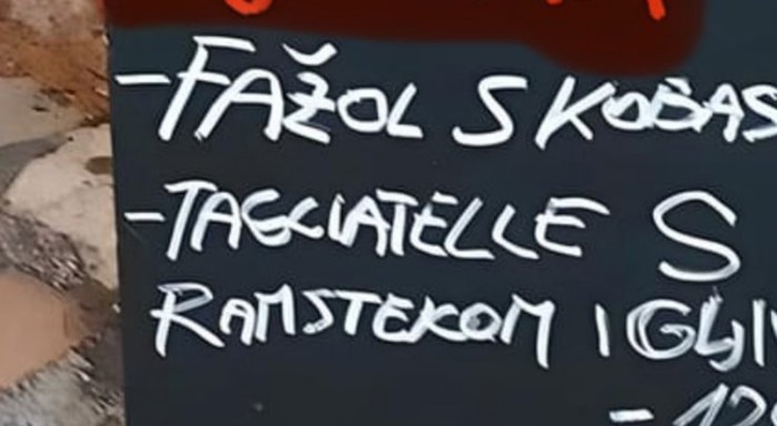 Prolaznik je uočio urnebesnu grešku na tabli s menijem pred jednim restoranom, fotka je teški hit