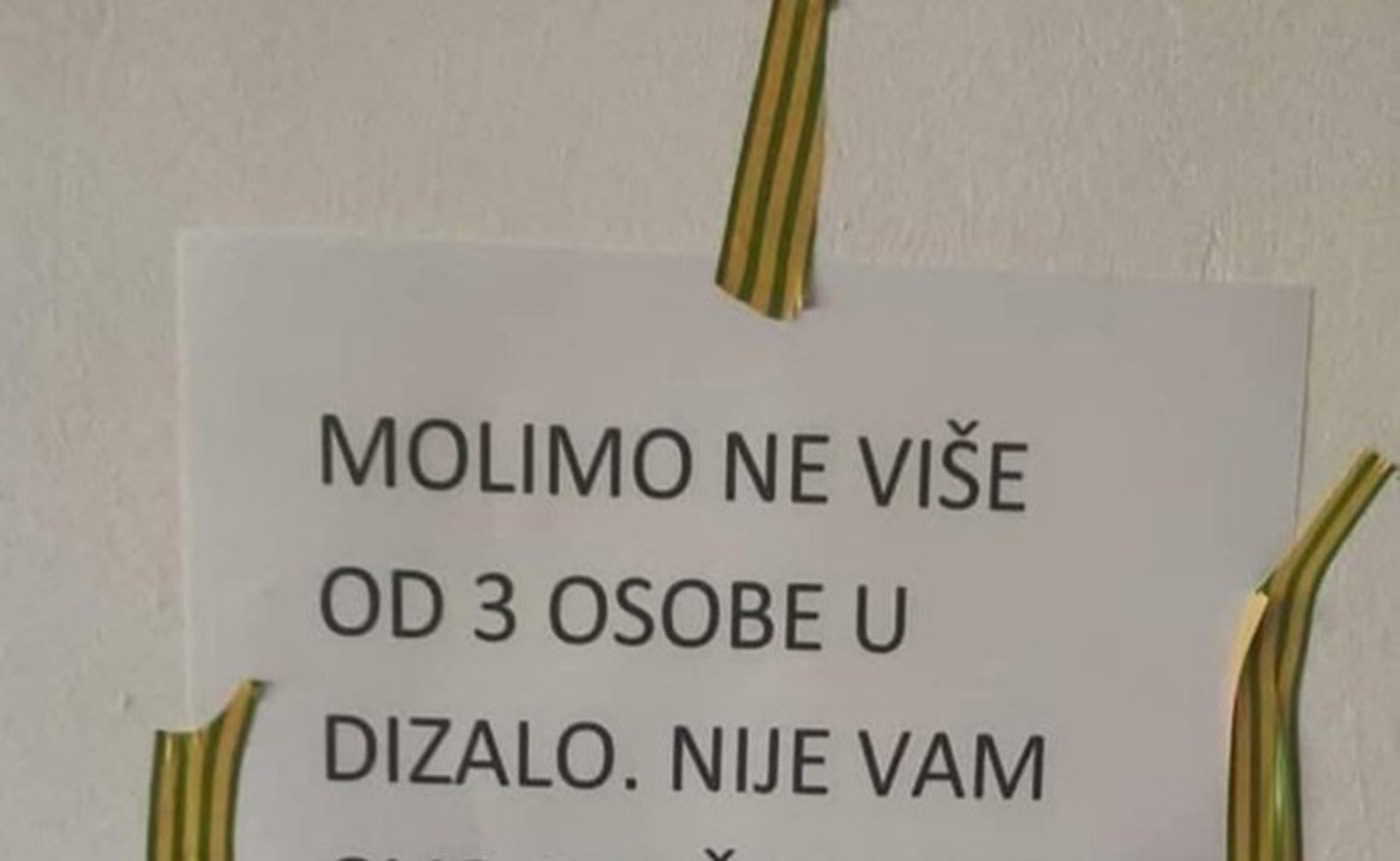 Domar zgrade ostavio je urnebesnu poruku u dizalu, stanari su je odmah morali fotkati