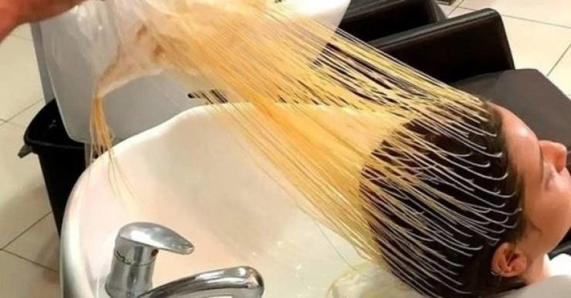 2. Kako kosa izgleda u procesu izrade pramenova