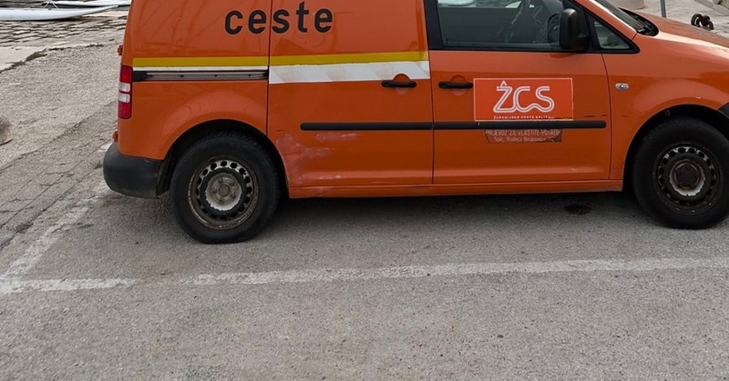 Natpis na ovom vozilu izazvao je salve smijeha u cijeloj Hrvatskoj, fotka je teški hit