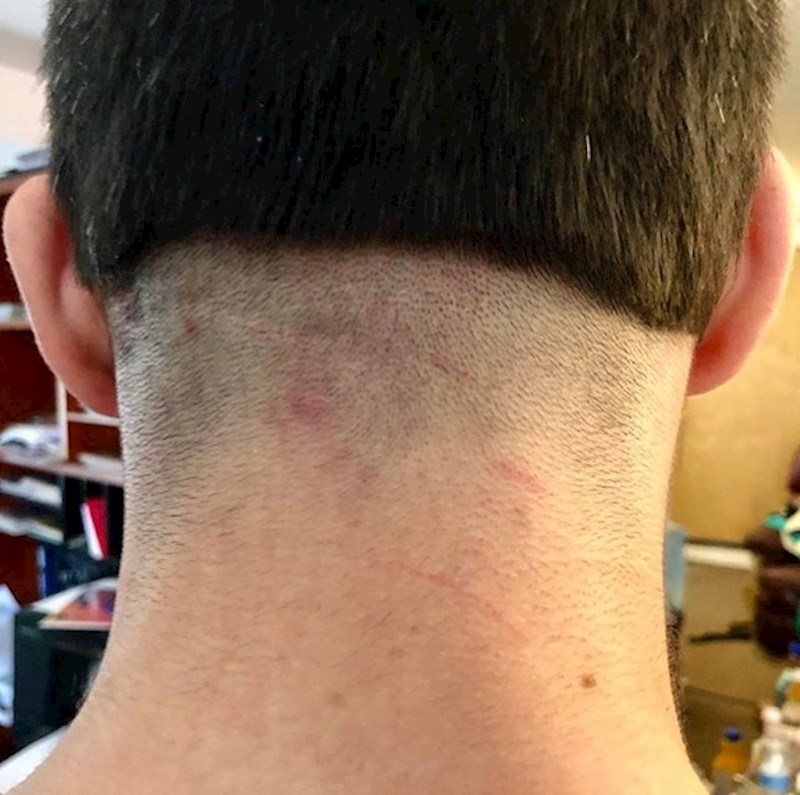 6. Dao sam mami da me ošiša