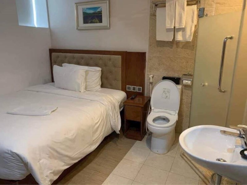 3. Zanimljiv raspored u hotelskoj kupaonici