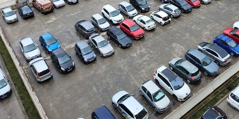 Drama s parkirališta u Splitu izazvala je buru reakcija na društvenim mrežama, morate vidjeti