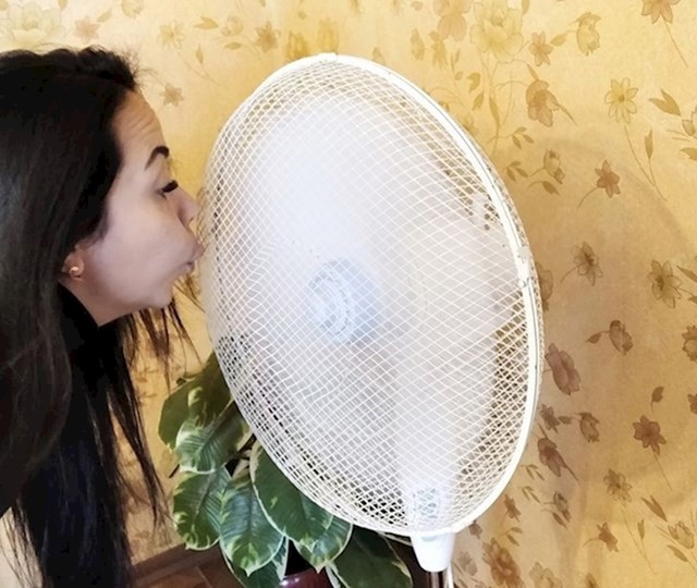 Pričanje i pjevanje u ventilator