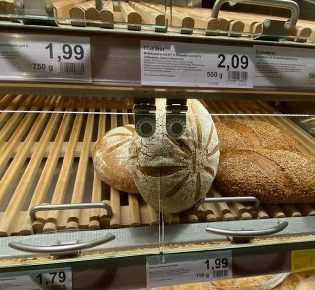 1. Veseli kruh s očima i obrvama