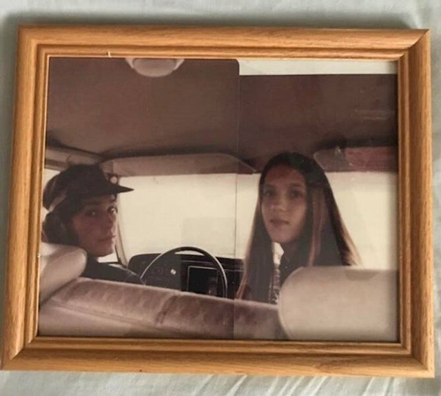 15. Fotografija moje mame i tate u mladosti koja se nikad nije dogodila - ovo su dvije različite fotke koje se međusobno savršeno nadopunjuju.