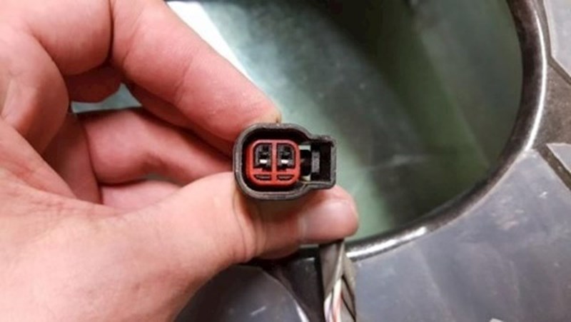 9. Priključak koji izgleda kao glava Deadpoola, superheroja iz istoimenog filma.