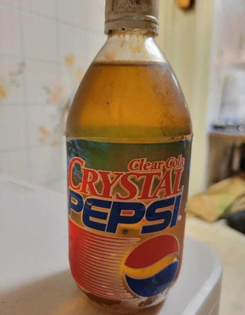 4. Pronašla sam staru bočicu Pepsija dok sam čistila bakinu kuću