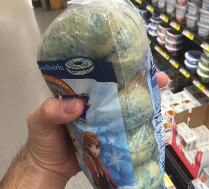 5. Smrznuti kruh izgleda kao da je pljesniv