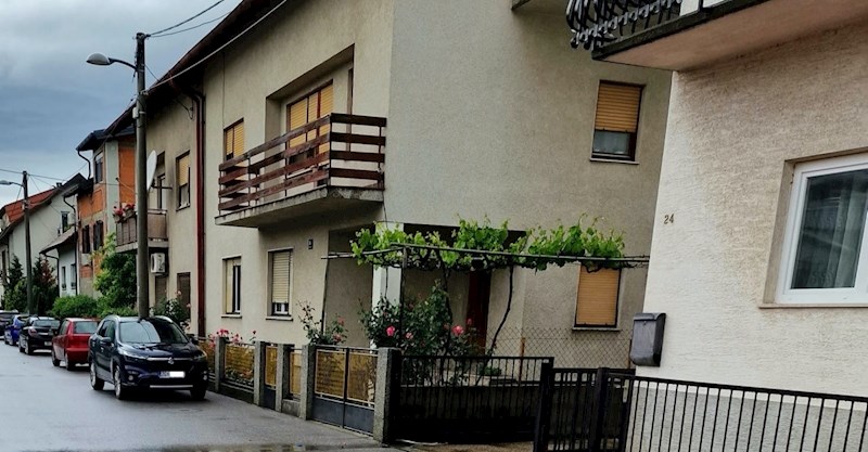 Prizor iz zagrebačke Kustošije nasmijao je ljude na FB-u, morate vidjeti što radi ovaj pas