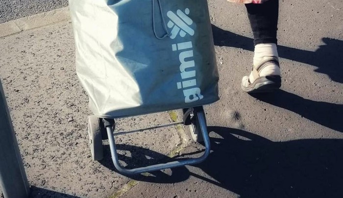 Fotka bakice iz Budimpešte izazvala je salve smijeha na popularnoj FB stranici, morate vidjeti