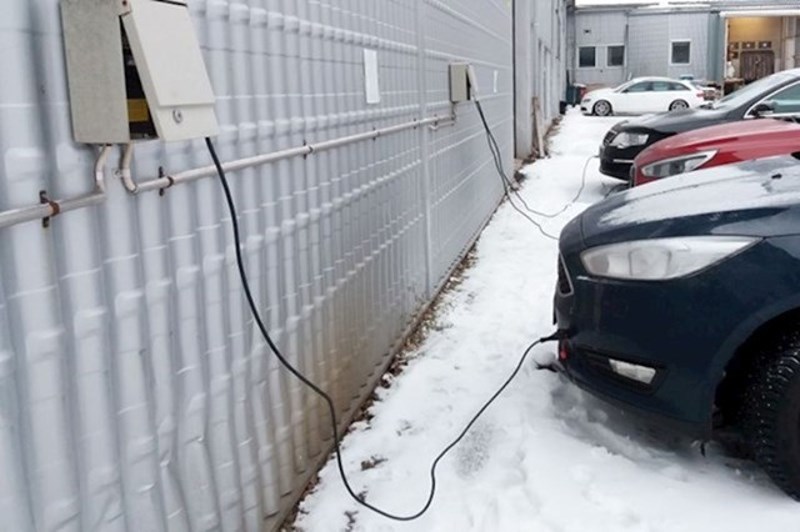 Vlasnici lako mogu zaštititi svoje automobile od hladnoće.