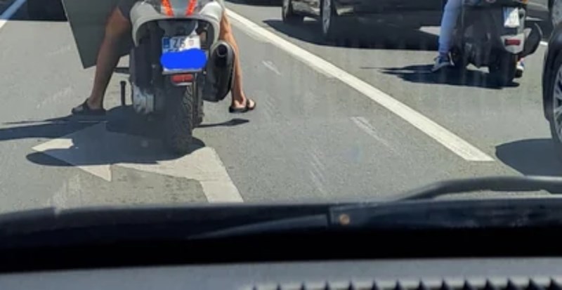 Vozač motora iz Zagreba izazvao je salve smijeha na Redditu, morate vidjeti što je izveo