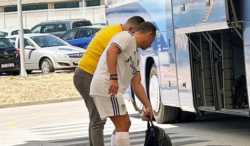 Urnebesan prizor iz Splita hit je na cijelom Balkanu, morate vidjeti kakvu obuću nosi tip u dresu