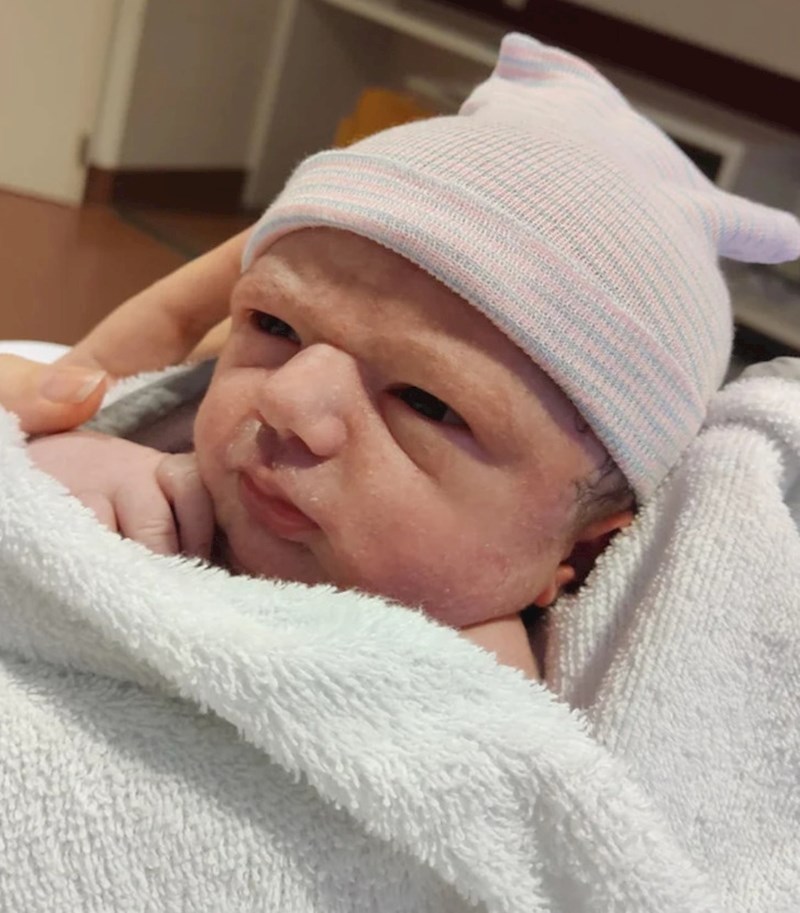 8. "Živa sam, ali to me ne čini sretnom."