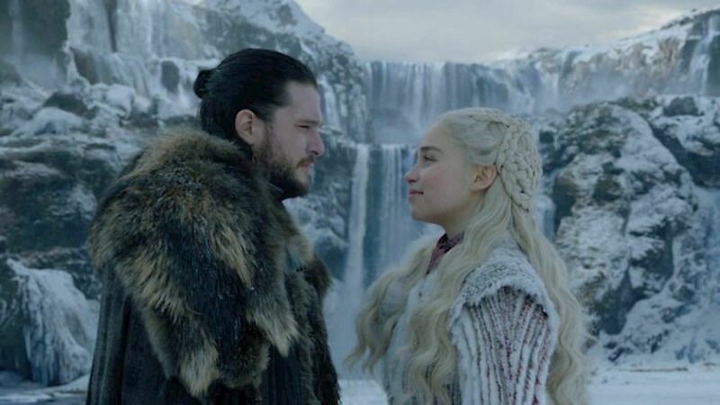 17. Kit Harington i Emilia Clarke, Igre prijestolja