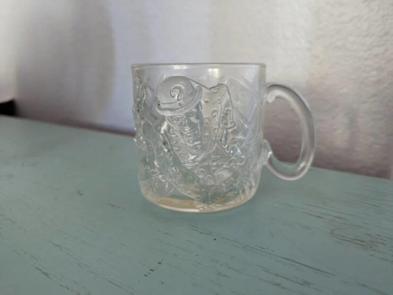 7. Čaša moje prabake koju i dalje svakodnevno koristim