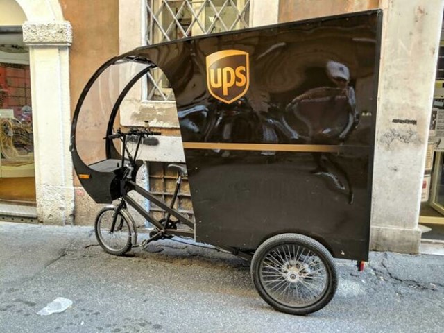 U Italiji koriste i Ups bicikle za uske ulice