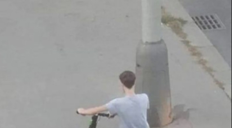 Način na koji su tipovi ih BiH prenijeli fotelju oduševio je cijelu regiju, ovo je baš snalažljivo