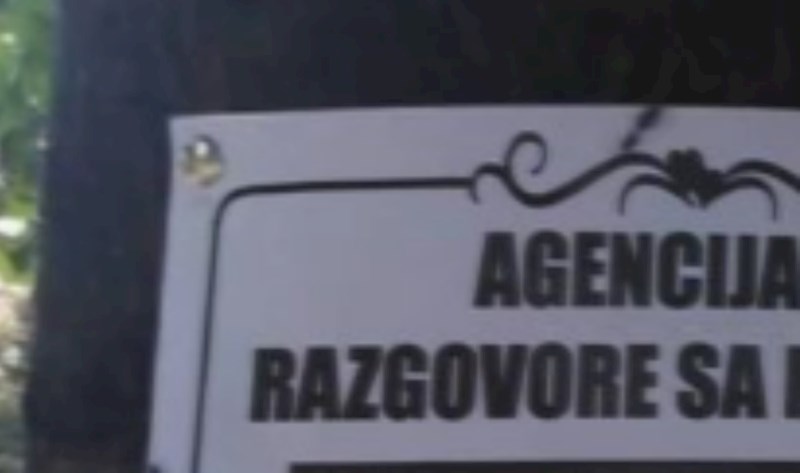 Fotka totalnog bizarnog oglasa obišla je cijelu regiju, morate vidjeti ovaj poslovni pothvat