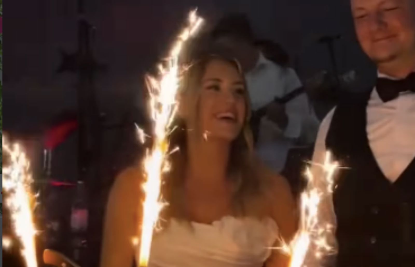 Snimka s nečije svadbe obišla je cijelu Hrvatsku, morate vidjeti što mladenci režu umjesto torte