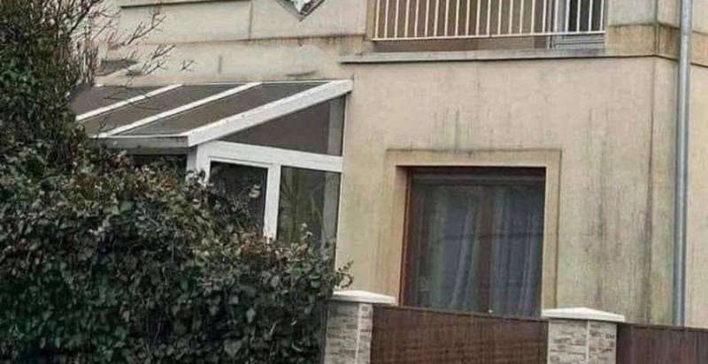 Fotka totalno bizarne kuće iz BiH izazvala je salve smijeha na Fejsu, odmah će vam biti jasno zašto