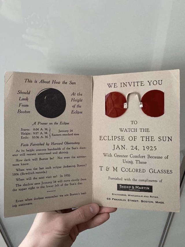 2. Pozivnica za pomrčinu sunca davne 1925 godine, uz koju su se dobile i posebne naočale