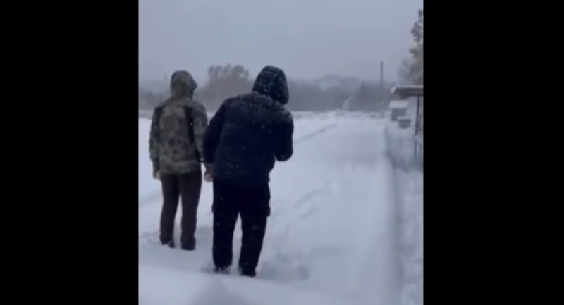 Imoćani su zimskom verzijom omiljenog dalmatinskog sporta nasmijali cijelu zemlju, morate vidjeti