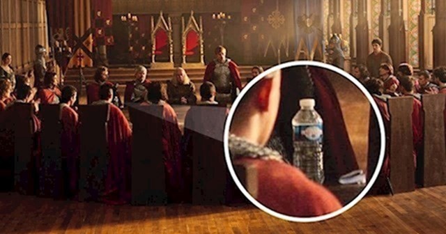 11. Merlin: Plastična boca vode