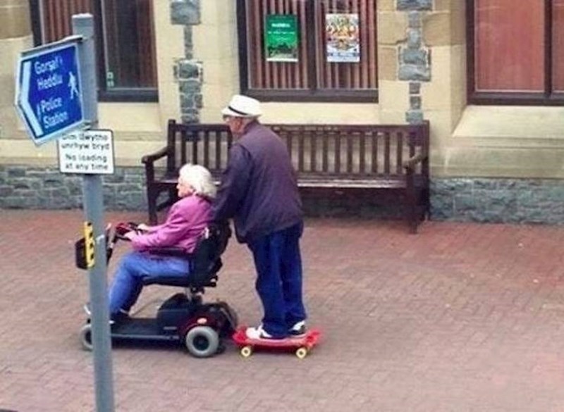 2. Ostali su zauvijek zaigrana djeca u duši