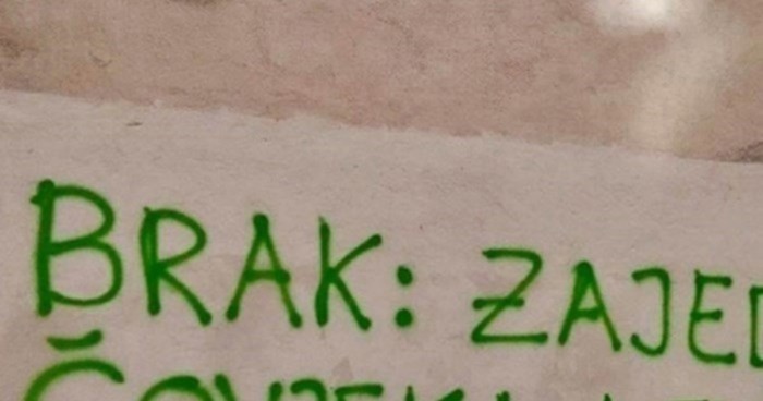 Na fasadi zgrade osvanuo je urnebesan grafit, morate vidjeti kako je autor definirao brak