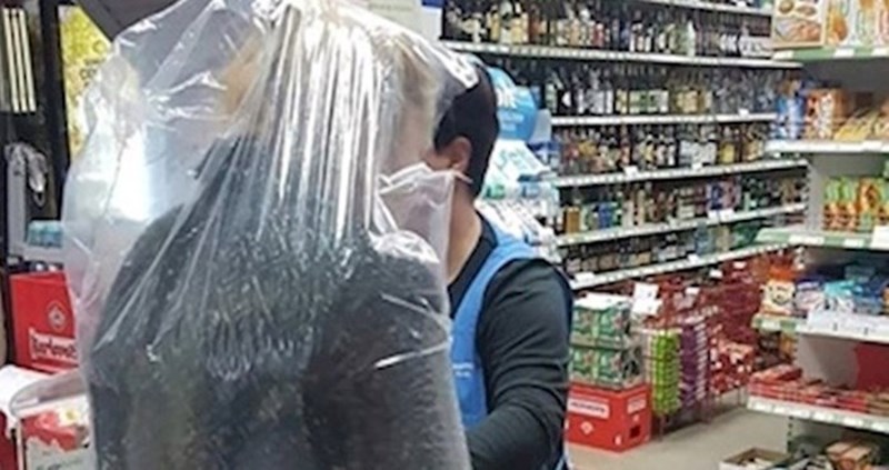 Žena iz Dalmacije nasmijala je cijelu Hrvatsku, morate vidjeti kako je ušla u dućan za vrijeme kiše